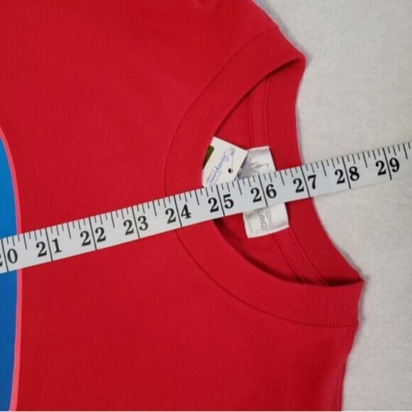 New Disneyland Hong Kong Red Graphic Tee Size Large Mickey Minnie Donald… - Picture 14 of 15